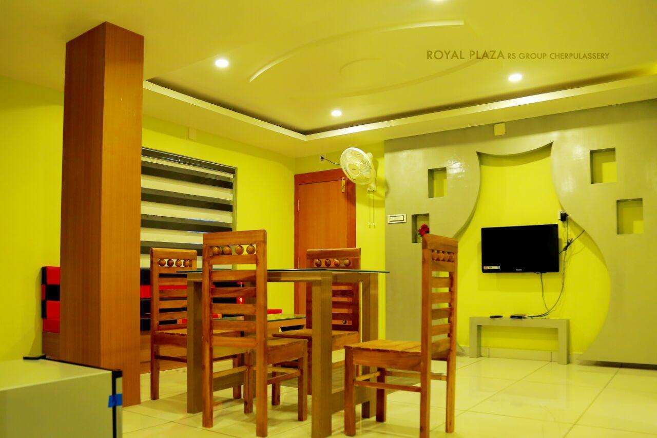 Cheruppulasseri Royal Plaza Residency酒店 外观 照片