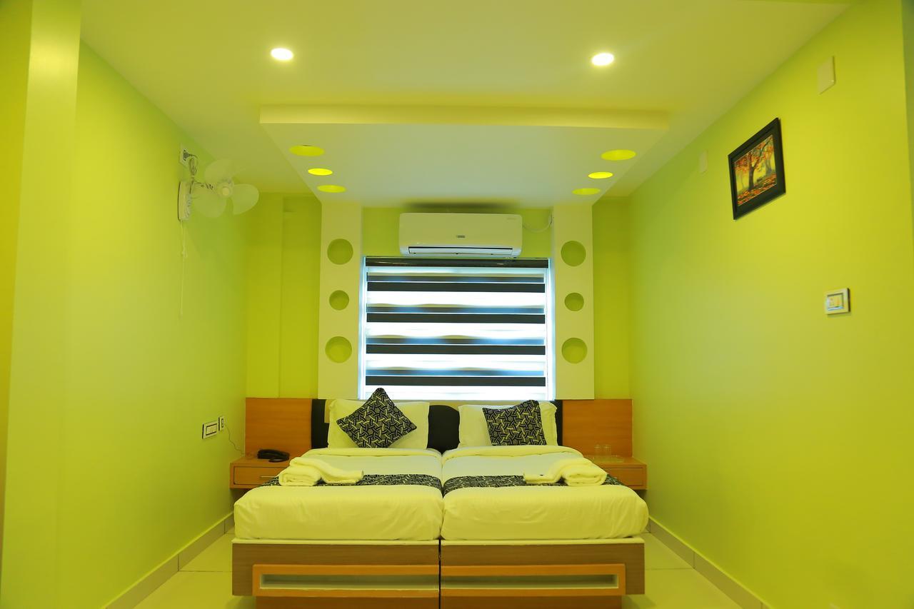 Cheruppulasseri Royal Plaza Residency酒店 外观 照片
