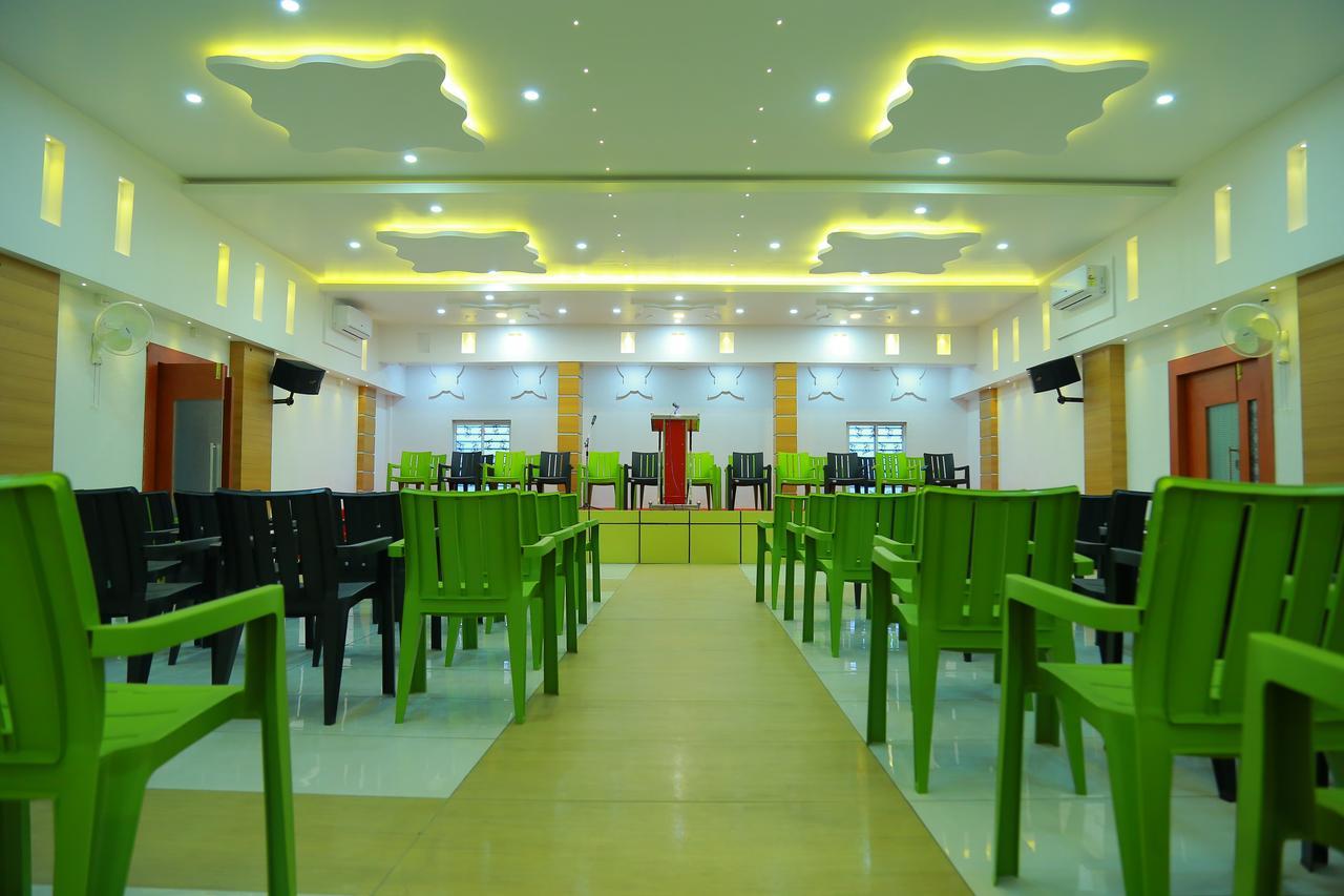 Cheruppulasseri Royal Plaza Residency酒店 外观 照片