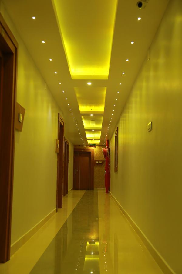 Cheruppulasseri Royal Plaza Residency酒店 外观 照片